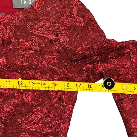 THEIA Red 3/4 Bell Sleeve Textured Floral Pattern Scoop Neck Sheath Dress Size 6 - Picture 7 of 8